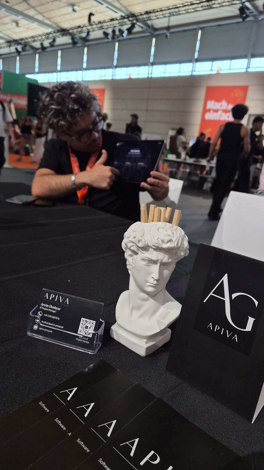 Apiva-Stand auf der IdeenExpo 2026 Hannover, designed von Whitefield Marketing